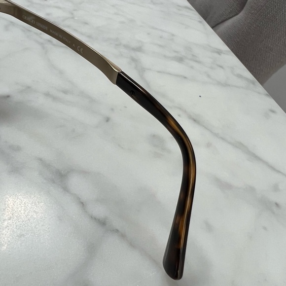 Giorgio Armani AR 8011 Sunglasses - Picture 5 of 11